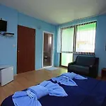 Complex Koral Konukevi Sinemoretz